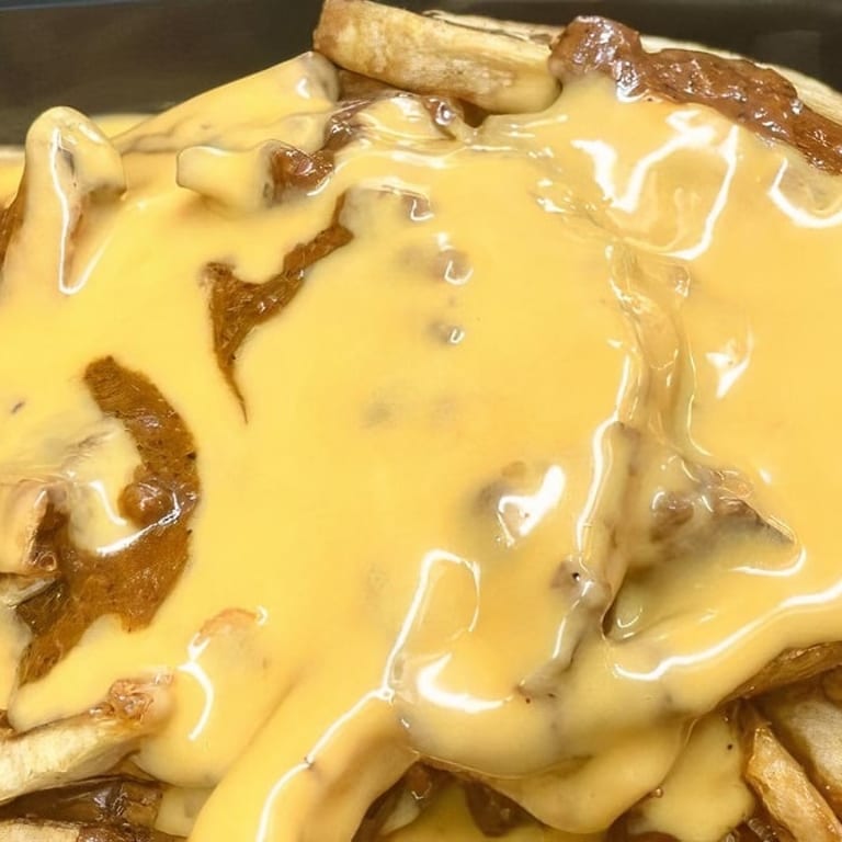 Delicious cheese fries